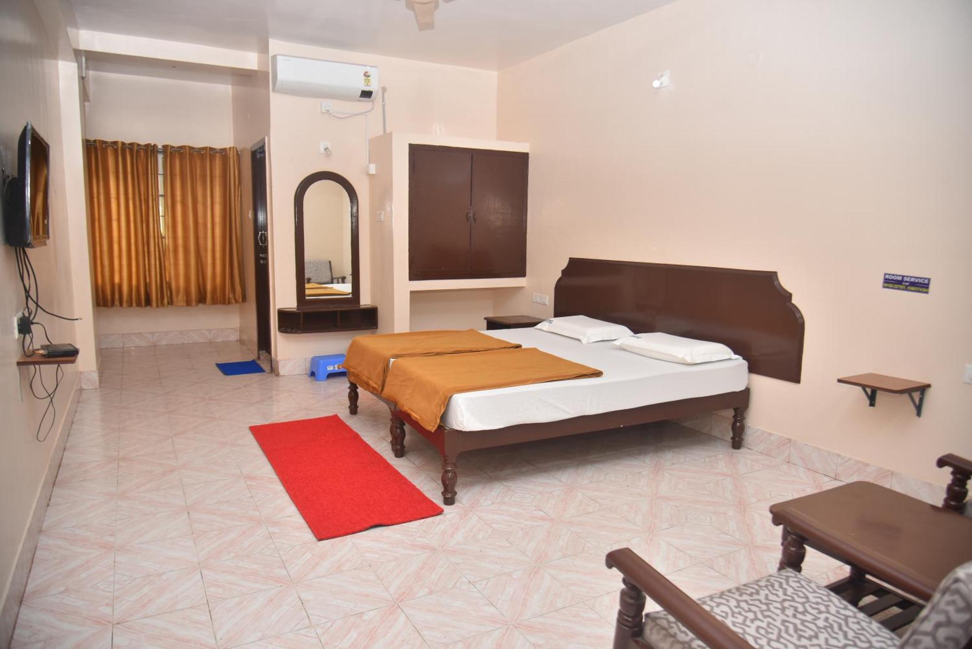 Arihanth Deluxe Lodge 시모가 외부 사진